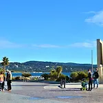 Climatise 2p Avec Parking, Proche Et Commerces A - Fr-1-226b-99