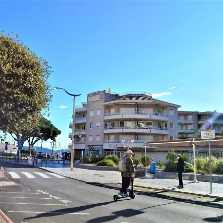 דירה Climatise 2p Avec Parking, Proche Et Commerces A - Fr-1-226b-99 קבלייר-סור-מר